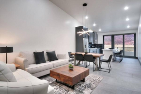 Vizcaya #5 - Moab's Newest Luxury Rental with Private Hot Tub